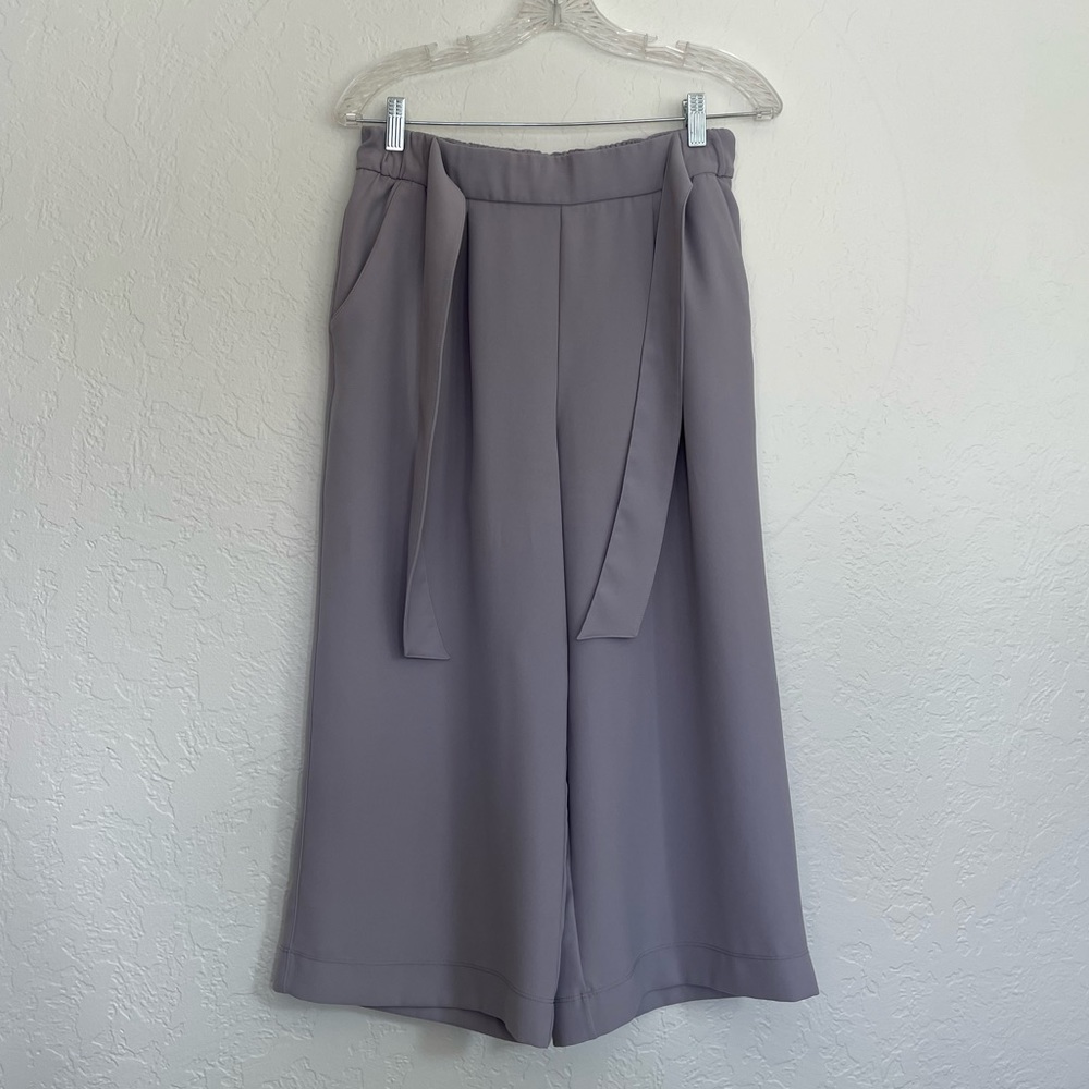 Lululemon Noir Crop - Silverscreen, size 8